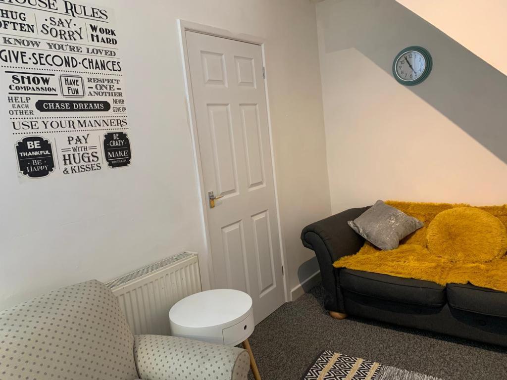 Bright, Comfortable Home, Convenient For City Centre Liverpool Buitenkant foto