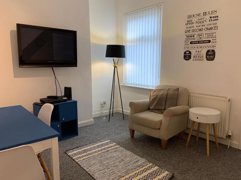 Bright, Comfortable Home, Convenient For City Centre Liverpool Buitenkant foto